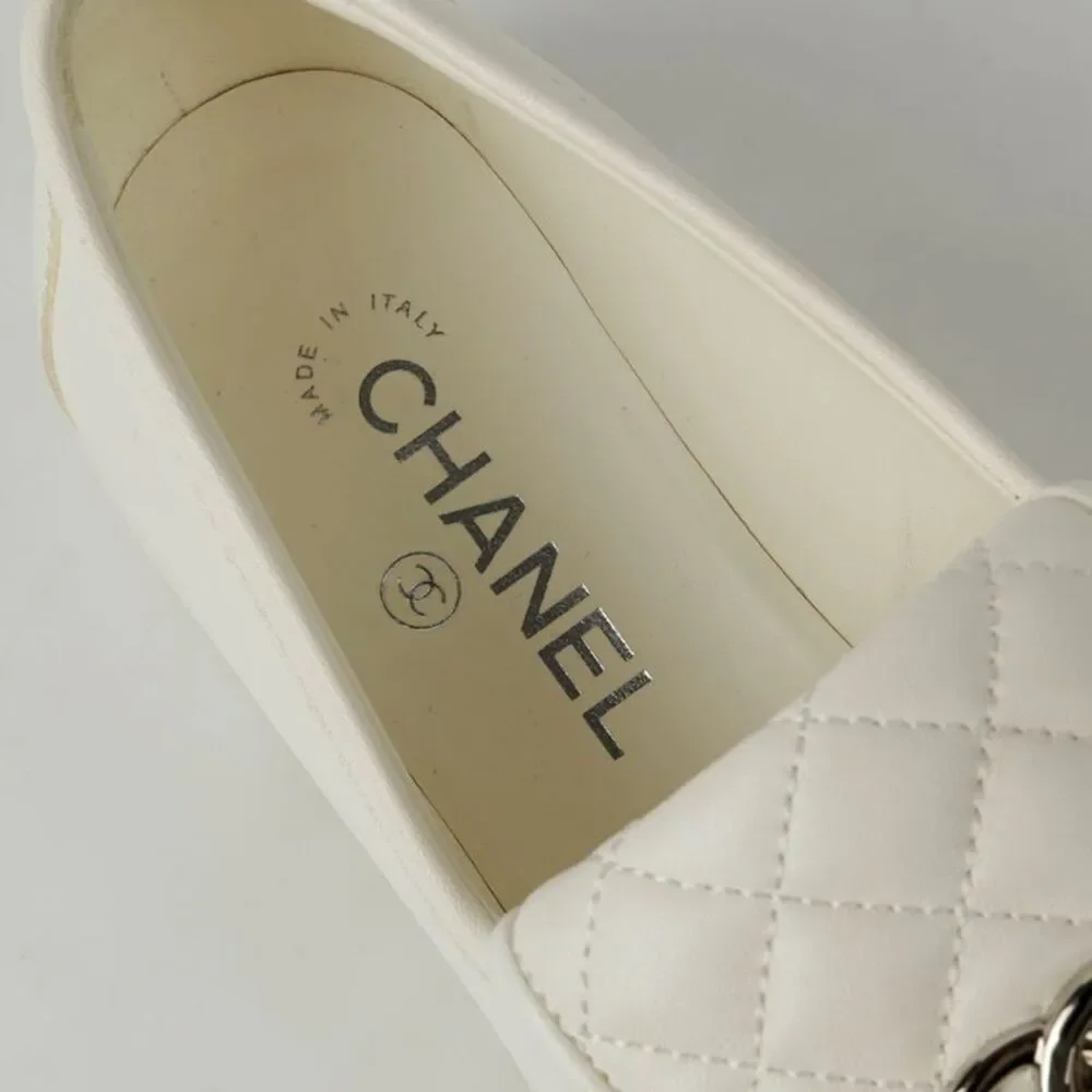 Size Cc Turnlock Loafer